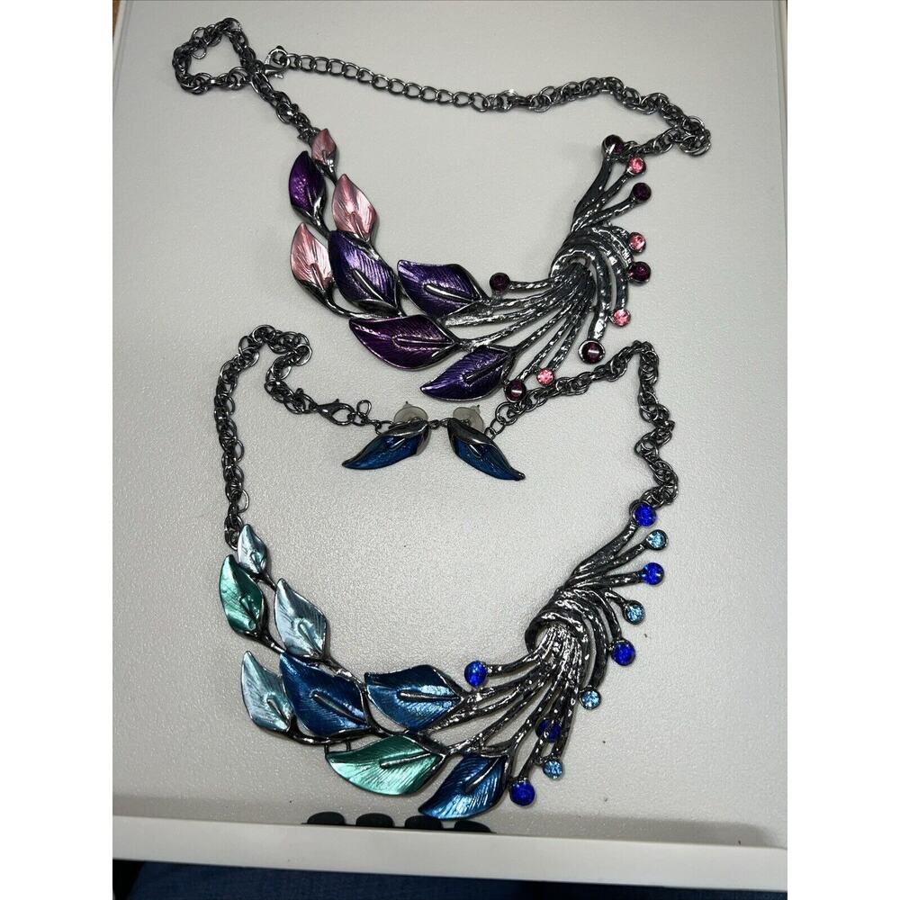 Lot Of Necklaces 2 Heavy Lily Flowers Pink/Purple Green/ Blue Metal 1pr Earrings